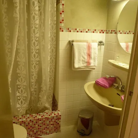 Restaurant Le Pain De Sucre Hotel *