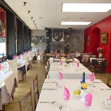 Hotel Restaurant Le Pain De Sucre *