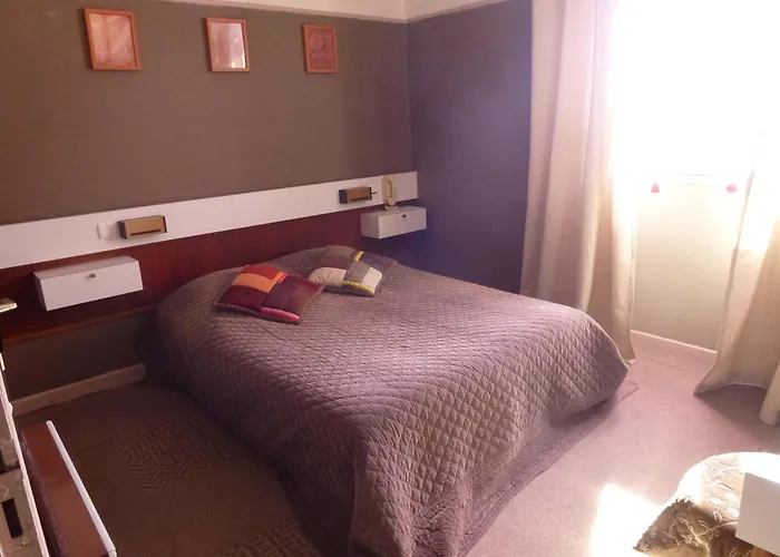 Hotel Restaurant Le Pain De Sucre *